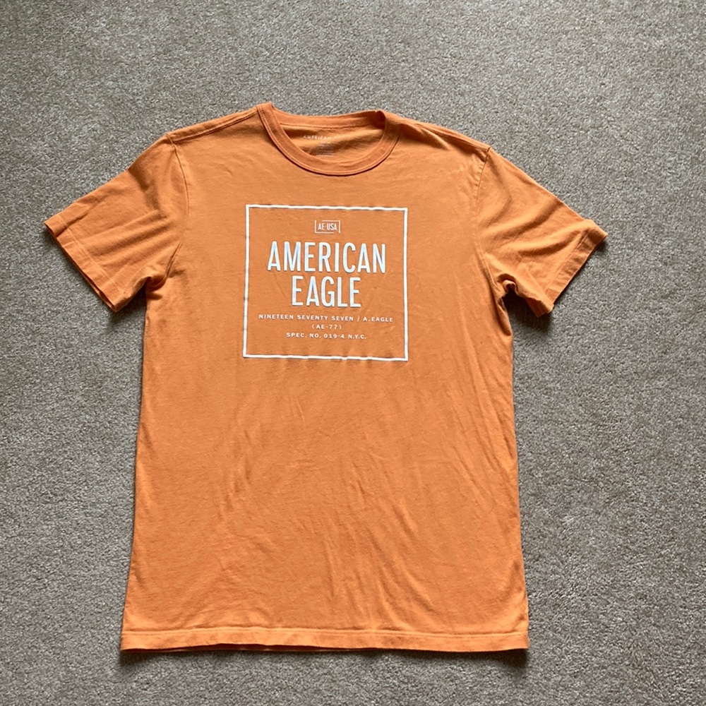 American eagle orange T-shirt